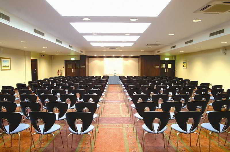 Maldron Hotel Derry Зручності фото