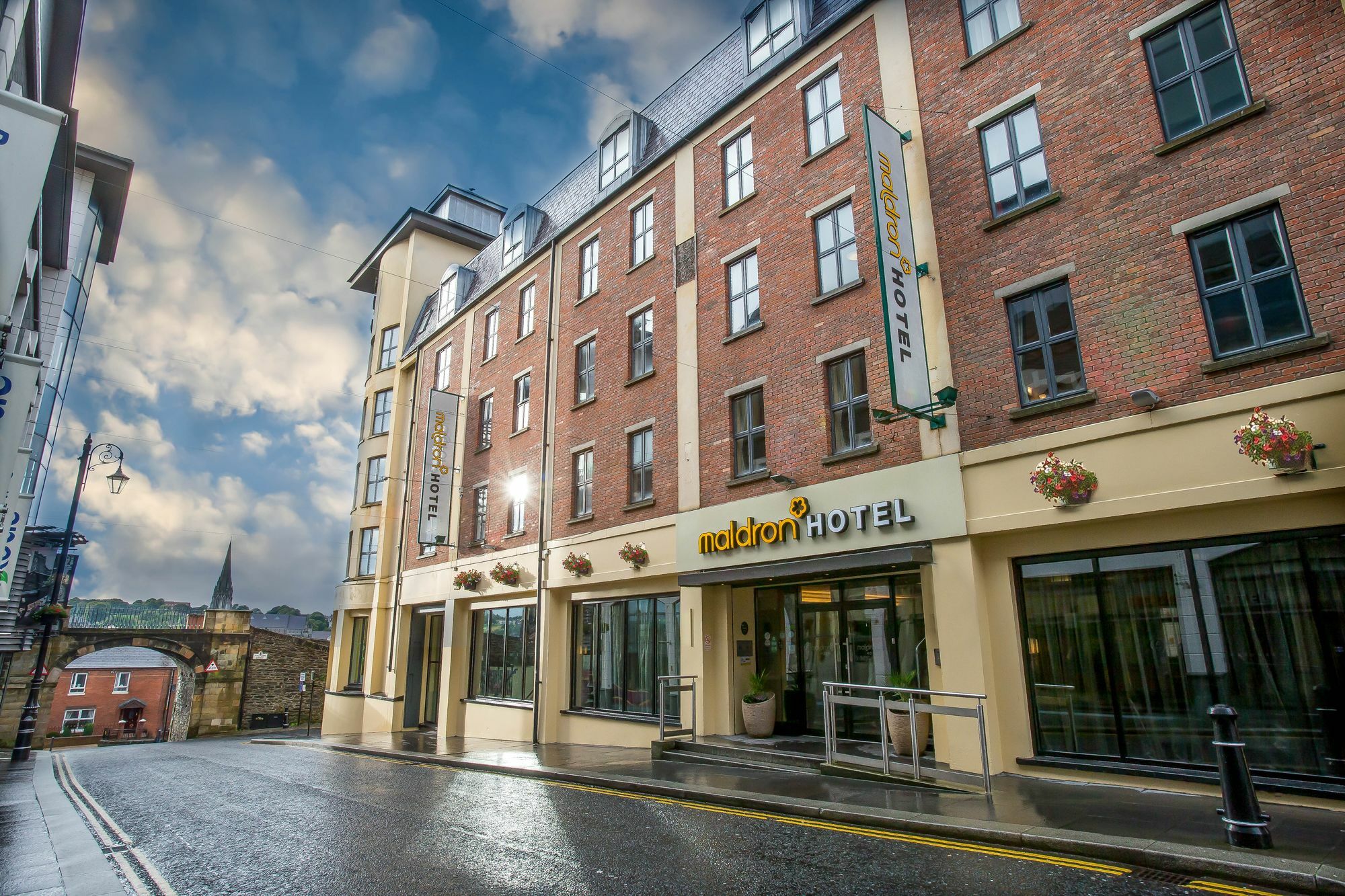 Maldron Hotel Derry Екстер'єр фото